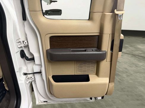 Used 2013 Ford F150 Lariat w/ Luxury Equipment Group image 15