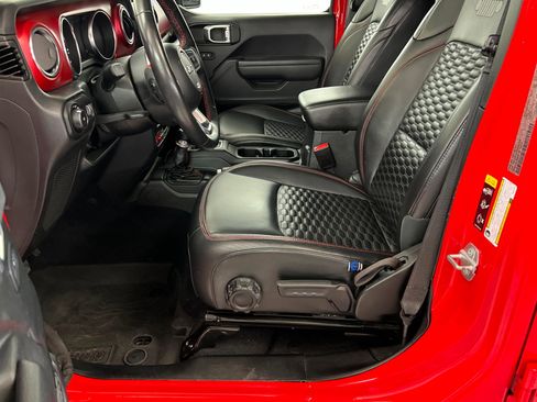 Used 2023 Jeep Wrangler Unlimited Rubicon w/ Xtreme 35 Tire Package image 17