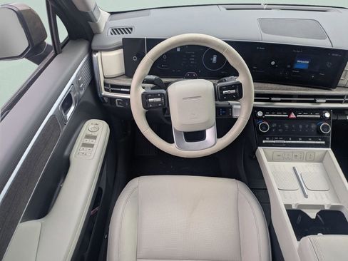 Used 2024 Hyundai Santa Fe Limited image 19
