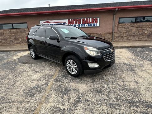 Used 2017 Chevrolet Equinox LT w/ Driver Confidence Package II AWD/4WD image 1