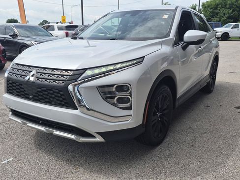 Used 2023 Mitsubishi Eclipse Cross SE AWD/4WD image 2