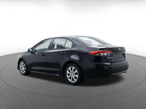 Used 2025 Toyota Corolla LE FWD image 7