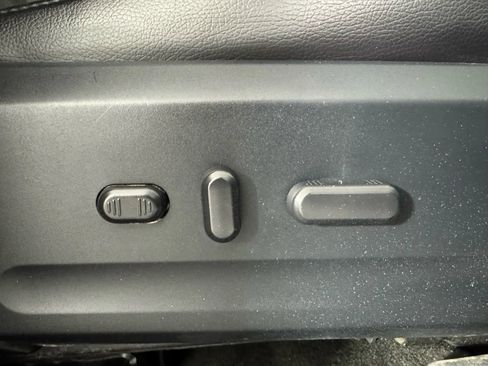 Used 2017 Ford Expedition XLT w/ Equipment Group 202A image 35