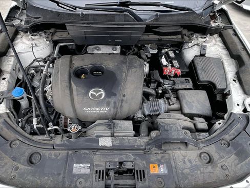 Used 2018 MAZDA CX-5 Touring image 10