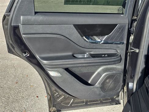 Used 2021 Lincoln Corsair FWD image 8