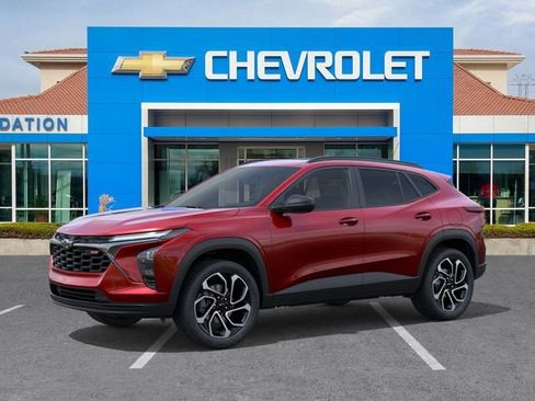 New 2026 Chevrolet Trax RS w/ Sunroof Package image 2