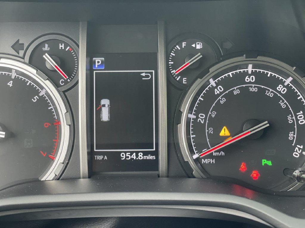 Used 2023 Toyota 4Runner Limited RWD image 13