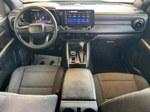 Used 2023 Chevrolet Colorado Trail Boss w/ Safety Package AWD/4WD image 18