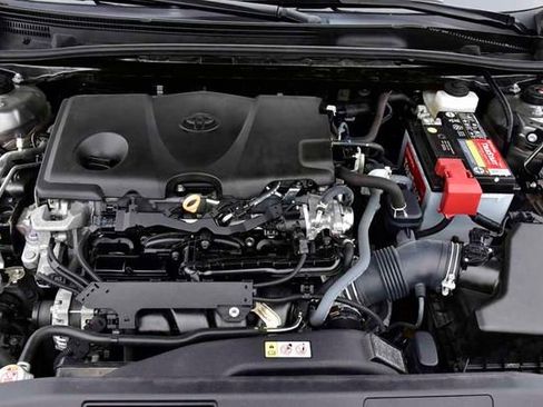 Certified 2023 Toyota Camry SE image 28