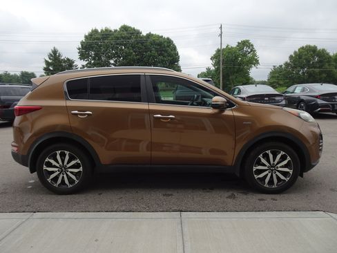 Used 2017 Kia Sportage EX w/ EX Technology Package AWD/4WD image 6