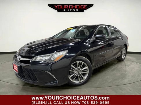 Used 2017 Toyota Camry SE FWD image 1