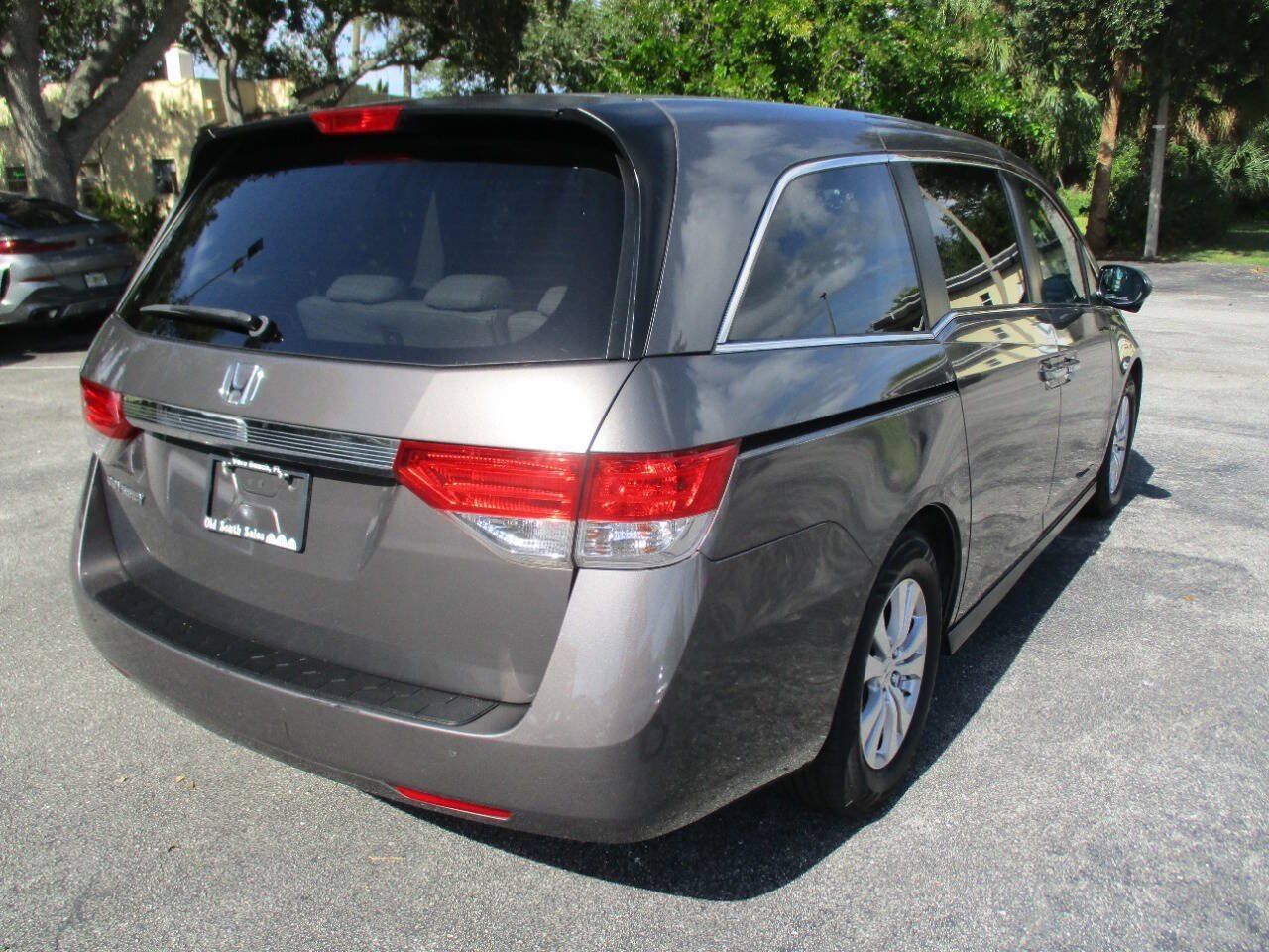 Used 2017 Honda Odyssey EX image 9