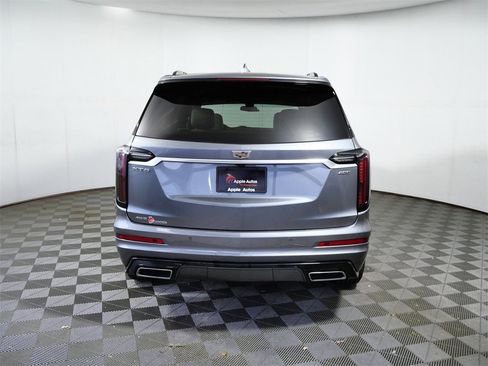 Used 2022 Cadillac XT6 Sport image 7