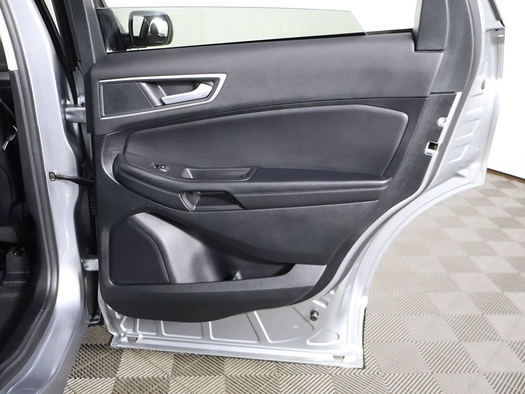 Used 2024 Ford Edge SEL w/ Convenience Package AWD/4WD image 25