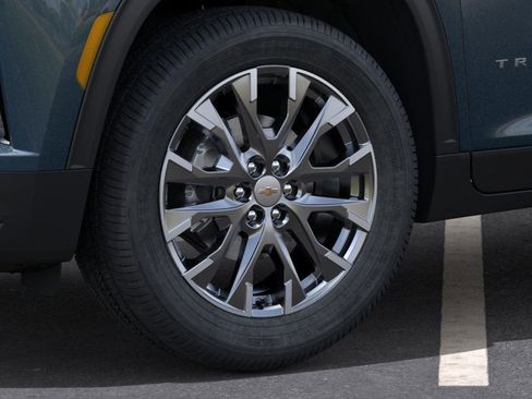 New 2026 Chevrolet Traverse LT w/ Sun and Wheel Package image 9