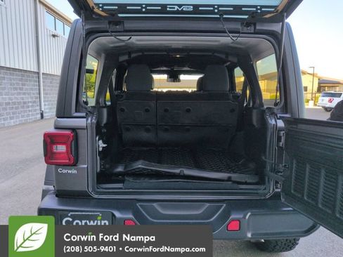 Used 2024 Jeep Wrangler Unlimited Rubicon AWD/4WD image 28