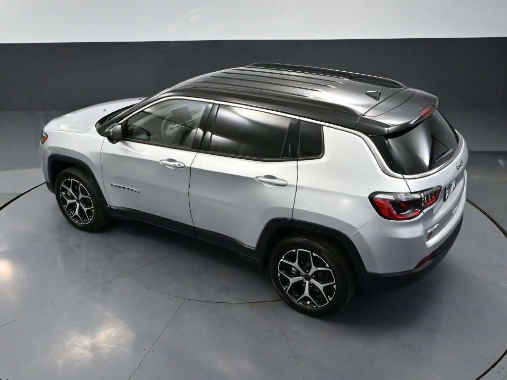 Used 2025 Jeep Compass Limited AWD/4WD image 46