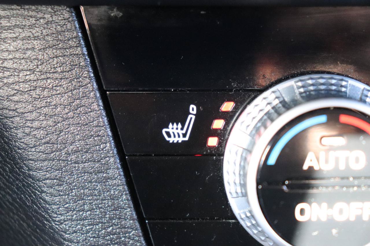 Used 2024 Mitsubishi Outlander AWD image 41