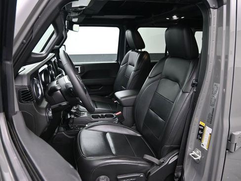 Used 2023 Jeep Wrangler Altitude image 26