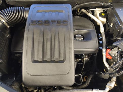 Used 2017 Chevrolet Equinox LT w/ Convenience Package image 30