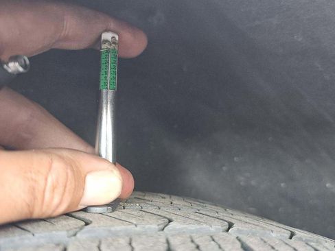 Used 2021 Toyota Camry XSE image 18