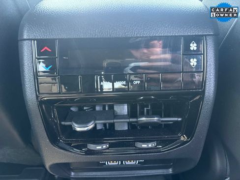 Certified 2025 Jeep Grand Cherokee L Laredo w/ Trailer Tow Package AWD/4WD image 21
