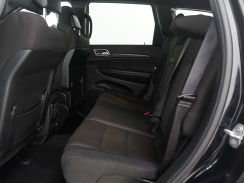 Used 2020 Jeep Grand Cherokee Laredo w/ Security & Convenience Group image 15