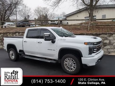 Used 2023 Chevrolet Silverado 2500 High Country image 1