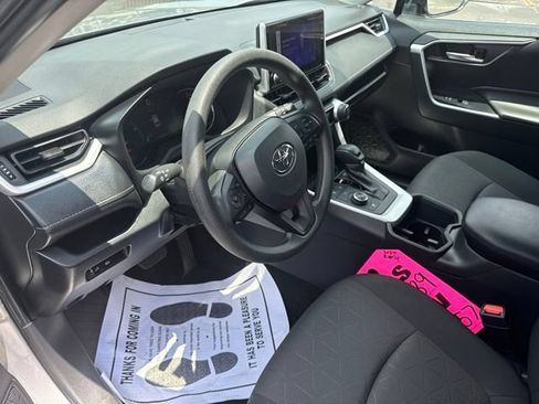 Used 2024 Toyota RAV4 XLE AWD/4WD image 23