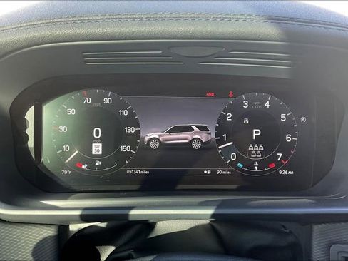 Used 2023 Land Rover Discovery Metropolitan Edition image 20