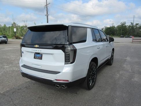 Used 2026 Chevrolet Tahoe High Country AWD/4WD image 5