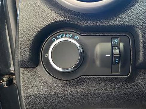 Used 2016 Chevrolet Trax LS image 15