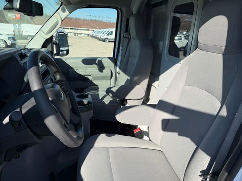 New 2026 Ford E-350 and Econoline 350 Super Duty w/ Power Equipment Group RWD image 10