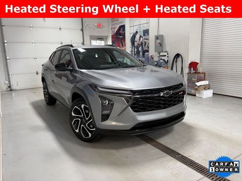 Used 2024 Chevrolet Trax RS w/ Driver Confidence Package image 1