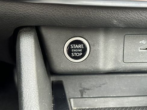 Used 2023 Nissan Rogue SV image 21