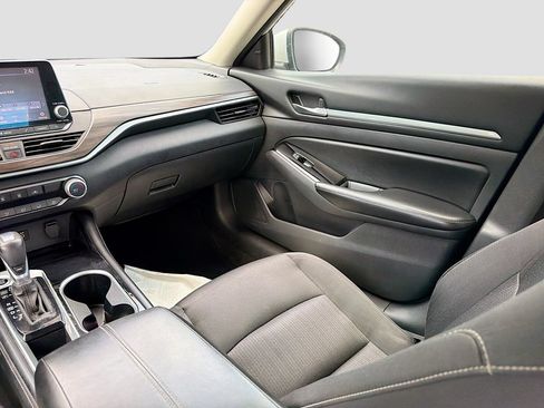 Used 2023 Nissan Altima 2.5 SV FWD image 23