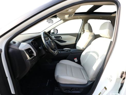 Used 2023 Nissan Rogue SL w/ SL Premium Package AWD/4WD image 13