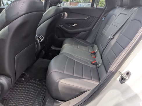 Used 2022 Mercedes-Benz GLC 300 4MATIC image 21