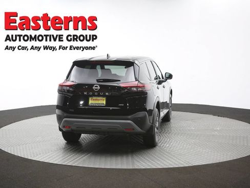 Used 2023 Nissan Rogue S AWD/4WD image 39