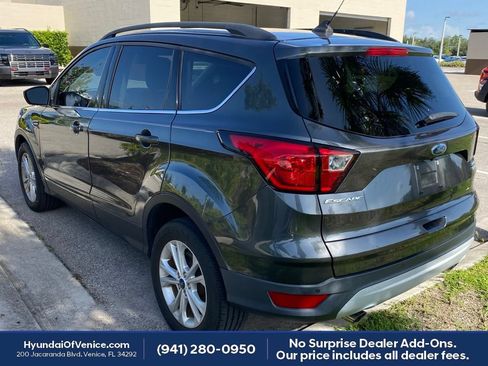 Used 2019 Ford Escape SEL FWD image 11