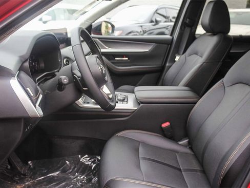 New 2025 MAZDA CX-70 Plug-In Hybrid w/ Premium Pkg image 16