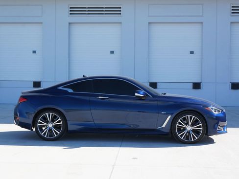Used 2019 INFINITI Q60 3.0t Luxe w/ Essential Package image 15