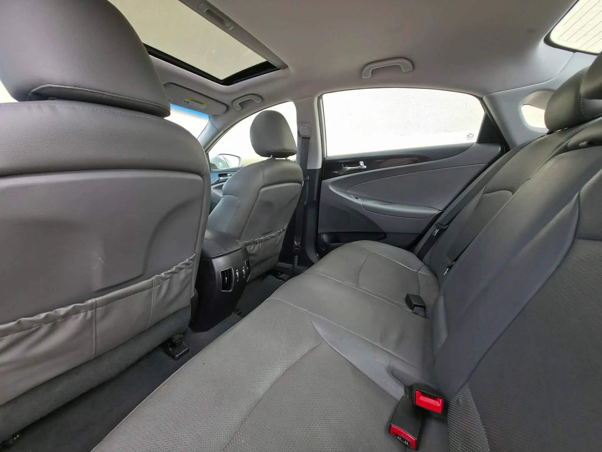 Used 2014 Hyundai Sonata Limited FWD image 12