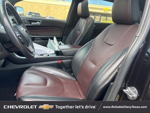 Used 2020 Ford Edge Titanium w/ Equipment Group 301A image 21