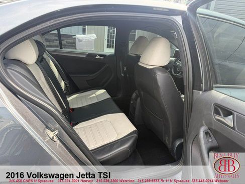 Used 2016 Volkswagen Jetta Sport FWD image 13