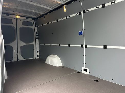 Used 2026 Mercedes-Benz Sprinter 2500 image 13