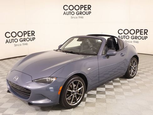 Used 2020 MAZDA MX-5 Miata RF Grand Touring RWD image 11