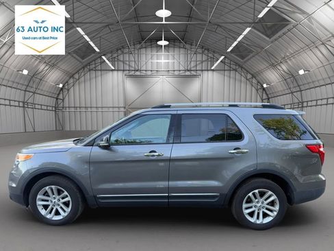 Used 2013 Ford Explorer XLT FWD image 7