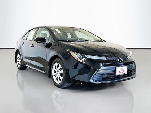 New 2025 Toyota Corolla LE FWD image 3