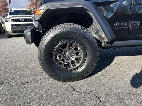 Used 2023 Jeep Wrangler Willys image 12